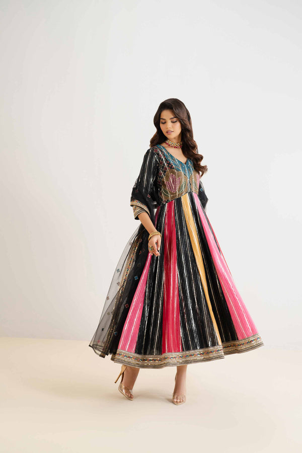 party-wear dresses for women in UAE