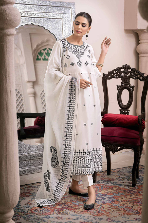 stitched Pakistani suits for ladies in UAE