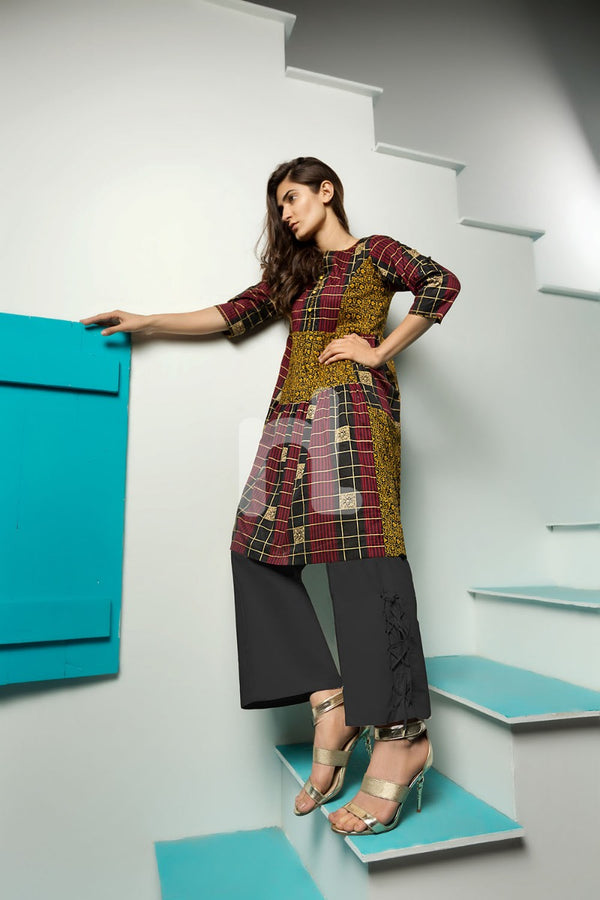 PS18-281 Black Dyed Cambric Straight Trouser for Women - Nishat Linen UAE