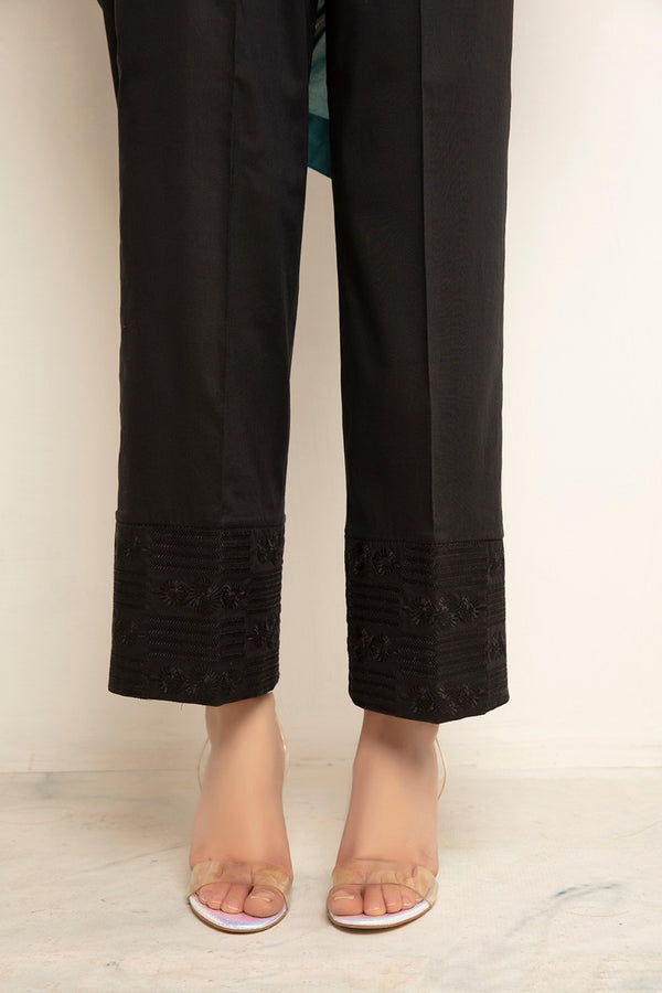 PS20-237-Loose Straight Trouser With Embroidered Hem And Lace Detial